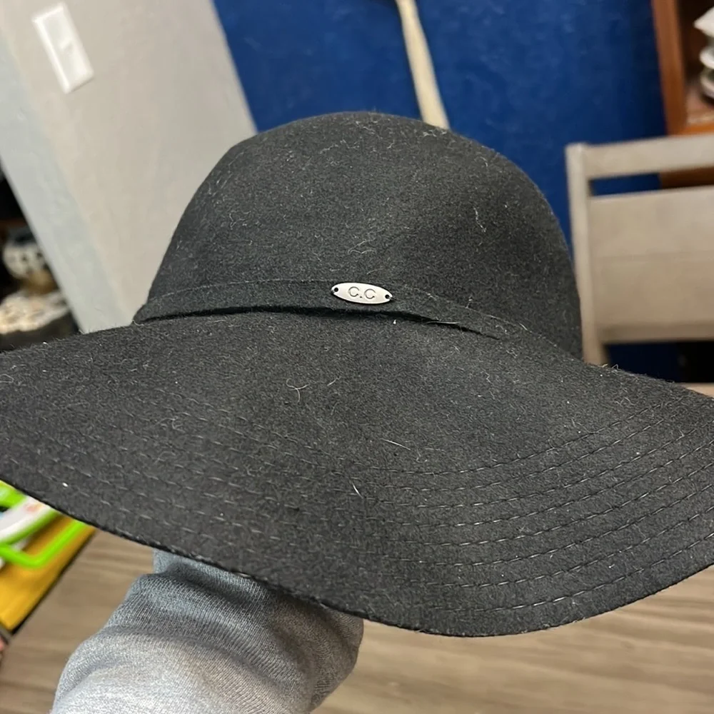 C.C WOOL FLOPPY BEACH HAT BLACK
